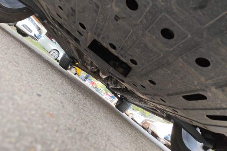 Used CHANGAN OSHAN X5 PLUS 2023 Revised 1.5T DCT Excellence Edition Chassis Front