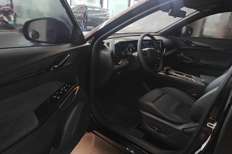 Used CHANGAN OSHAN X5 PLUS 2023 Revised 1.5T DCT Excellence Edition Driver Seat