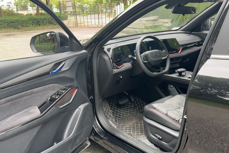 Used CHANGAN OSHAN X5 PLUS 2023 1.5T DCT Navigation Edition Driver Seat