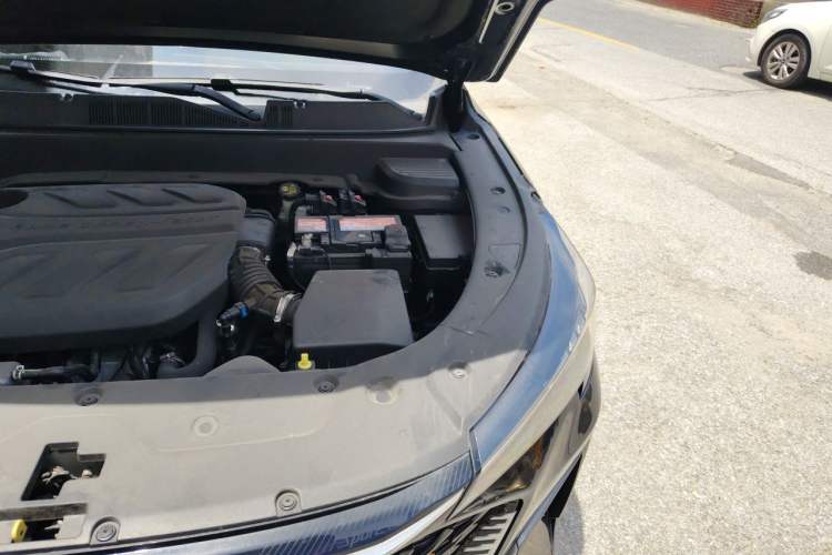 Used CHANGAN OSHAN X5 PLUS 2023 1.5T DCT Smart & Fun AI Edition Engine Bay Left