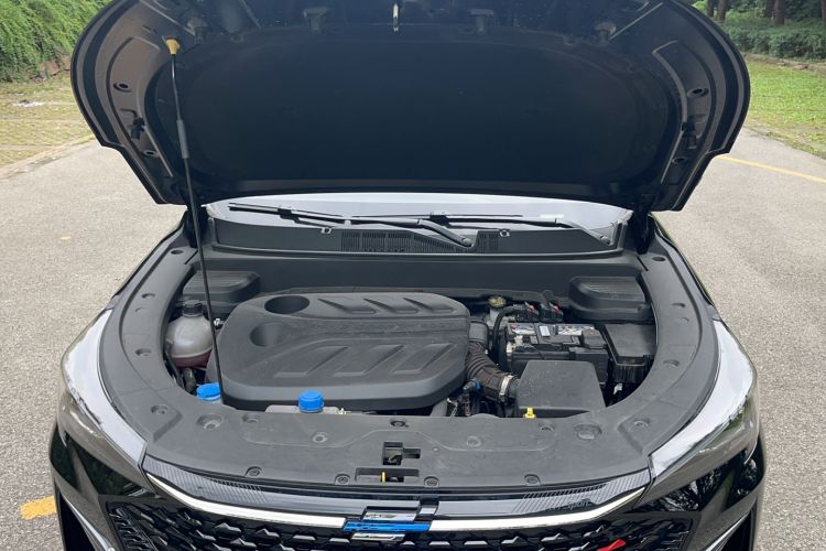 Used CHANGAN OSHAN X5 PLUS 2023 1.5T DCT Navigation Edition Engine Bay
