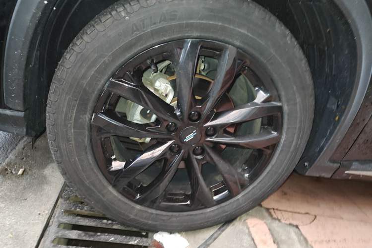 Used CHANGAN OSHAN X5 PLUS 2023 Revised 1.5T DCT Excellence Edition Exterior 4