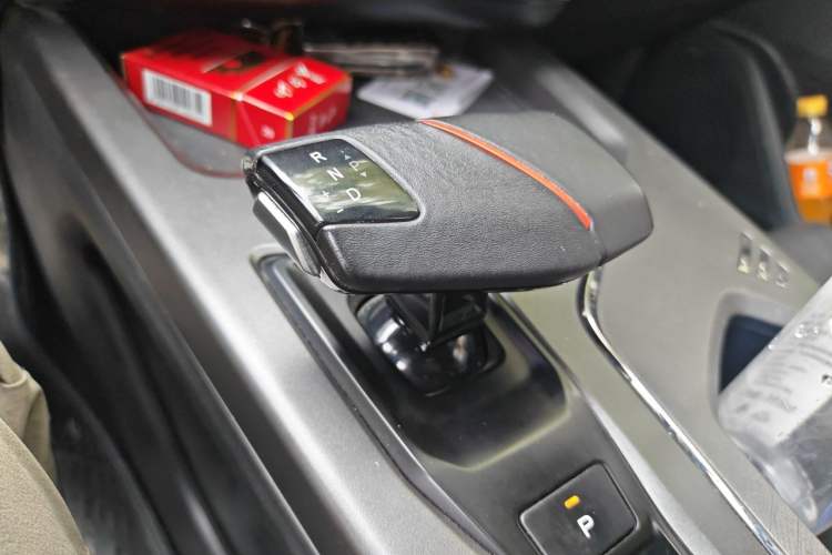 Used CHANGAN OSHAN X5 PLUS 2023 Revised Version 1.5T DCT Navigation Edition Gear Lever