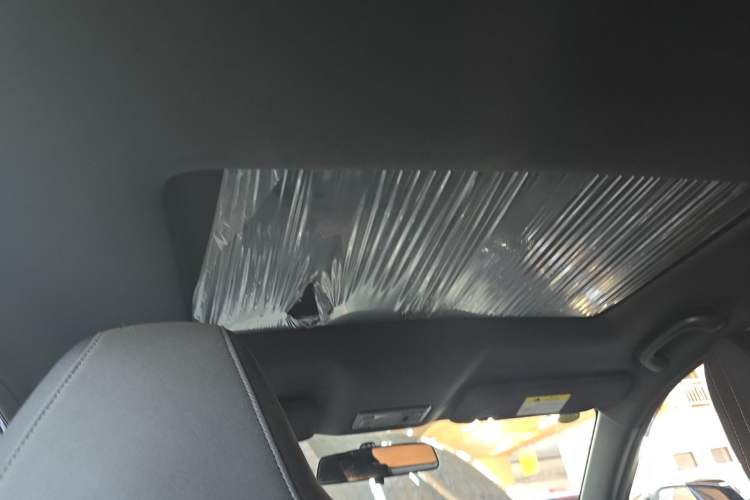 Used CHANGAN OSHAN X5 PLUS 2023 1.5T DCT Enjoyment Version Headliner