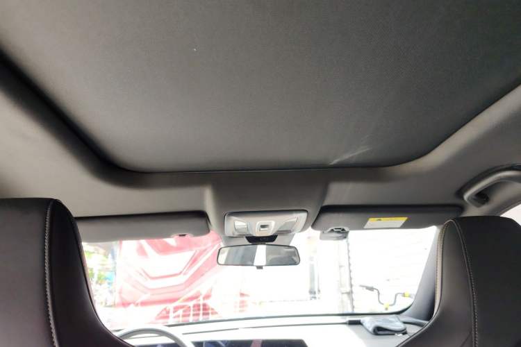 Used CHANGAN OSHAN X5 PLUS 2023 1.5T DCT Smart & Fun AI Edition Headliner