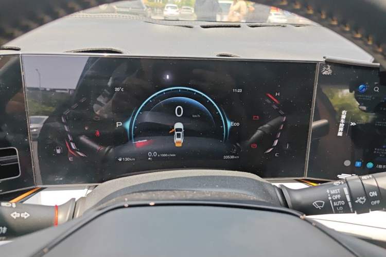 Used CHANGAN OSHAN X5 PLUS 2023 1.5T DCT Excellence Edition Instrument Cluster