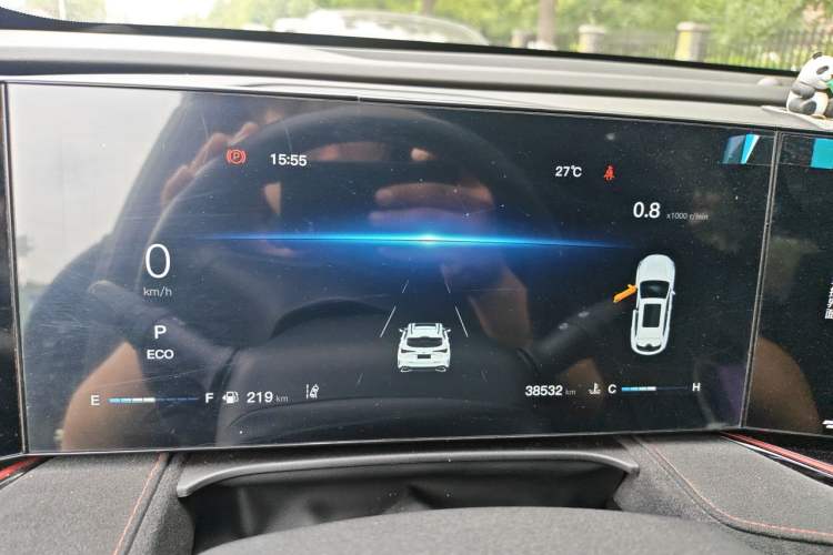 Used CHANGAN OSHAN X5 PLUS 2023 Revised Version 1.5T DCT Navigation Edition Instrument Cluster
