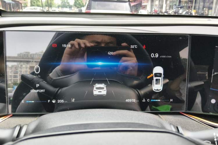 Used CHANGAN OSHAN X5 PLUS 2023 Revised 1.5T DCT Excellence Edition Instrument Cluster