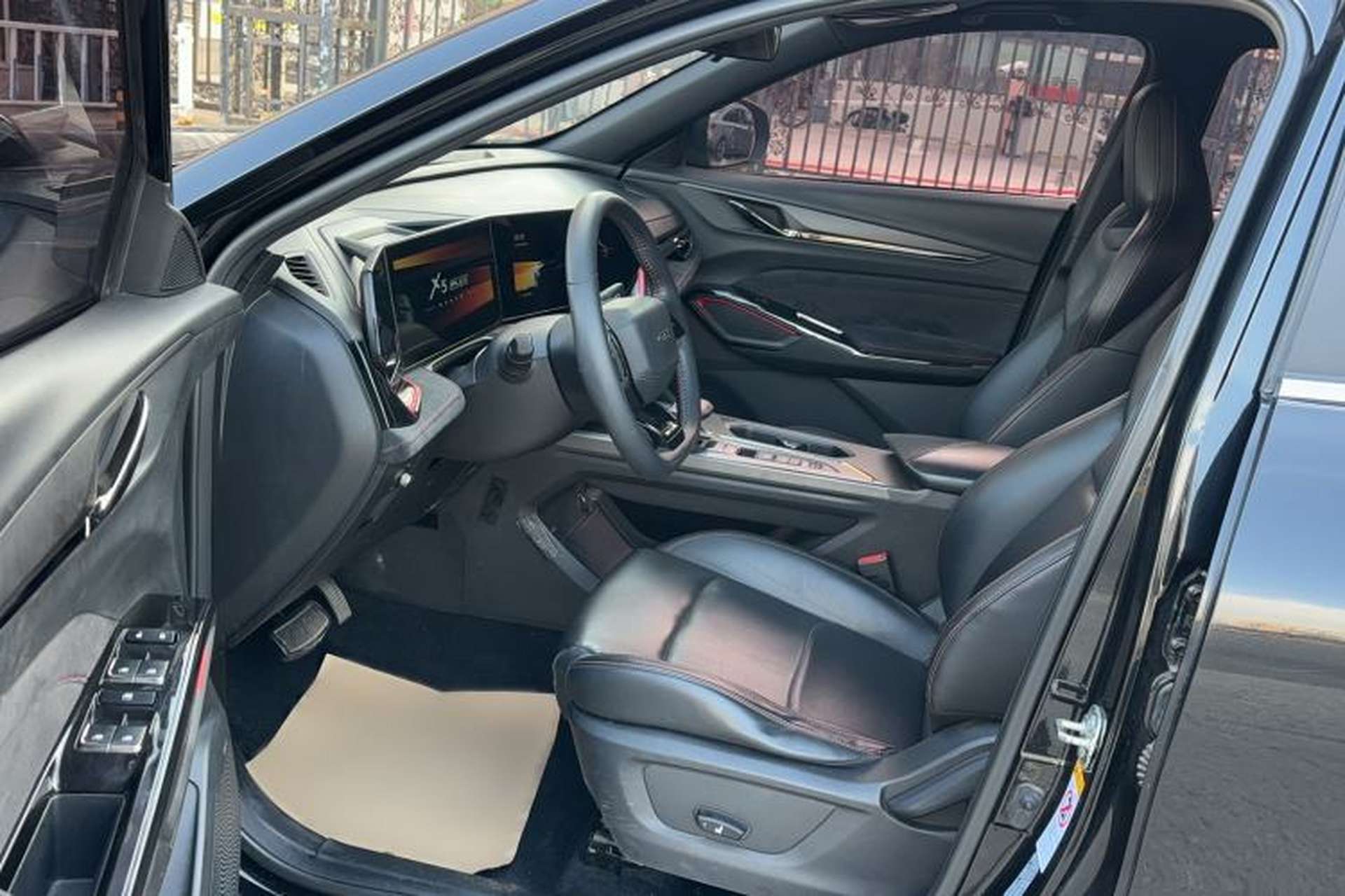 Used CHANGAN OSHAN X5 PLUS 2023 1.5T DCT Navigation Edition Interior 1