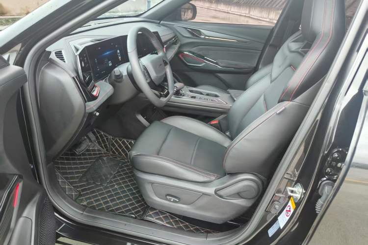 Used CHANGAN OSHAN X5 PLUS 2023 1.5T DCT Navigation Edition Interior 4