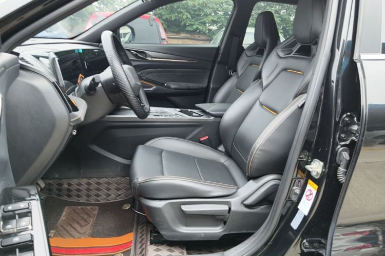 Used CHANGAN OSHAN X5 PLUS 2023 Revised 1.5T DCT Pioneer Edition Left Front Seat