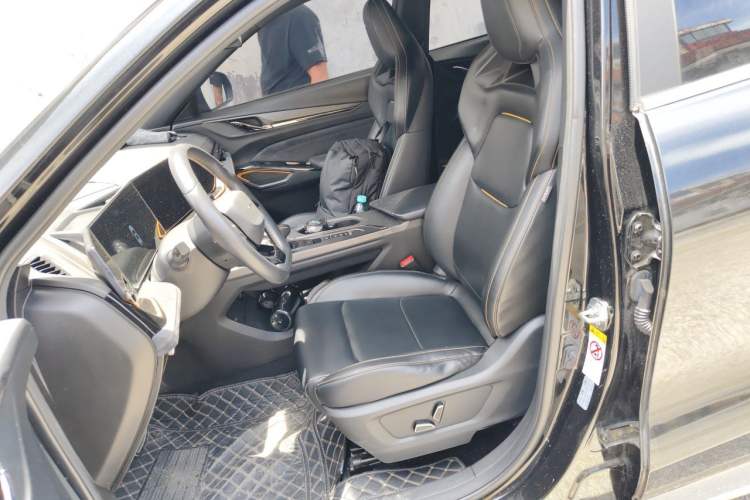 Used CHANGAN OSHAN X5 PLUS 2023 1.5T DCT Smart & Fun AI Edition Left Front Seat