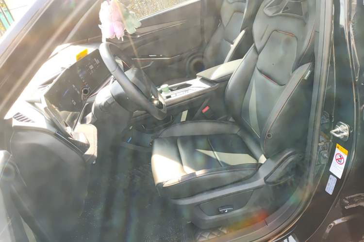 Used CHANGAN OSHAN X5 PLUS 2023 Revised Version 1.5T DCT Navigation Edition Left Front Seat