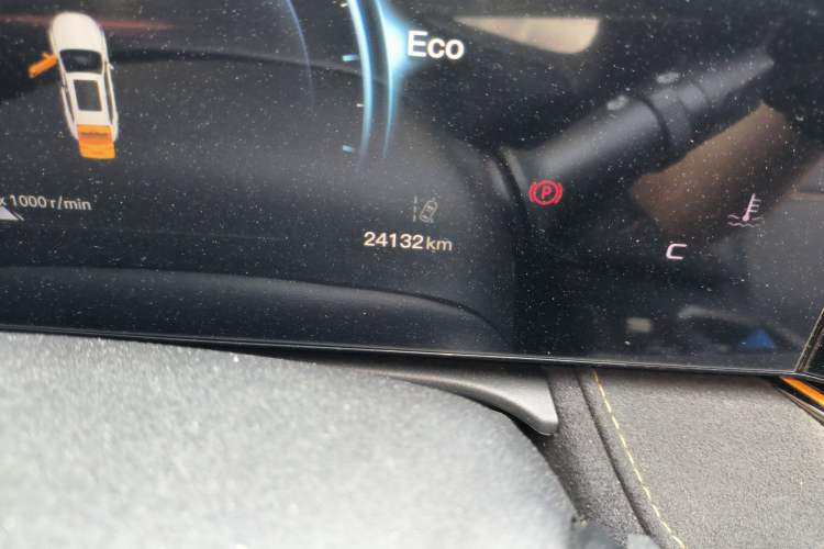 Used CHANGAN OSHAN X5 PLUS 2023 Revised 1.5T DCT Excellence Edition Odometer Close Up