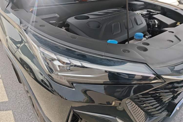 Used CHANGAN OSHAN X5 PLUS 2023 1.5T DCT Excellence Edition Right Front Headlight