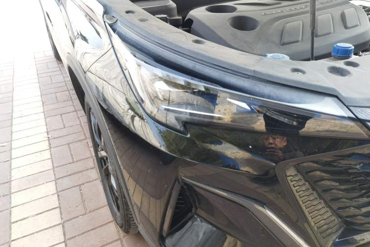 Used CHANGAN OSHAN X5 PLUS 2023 1.5T DCT Navigation Edition Right Front Headlight