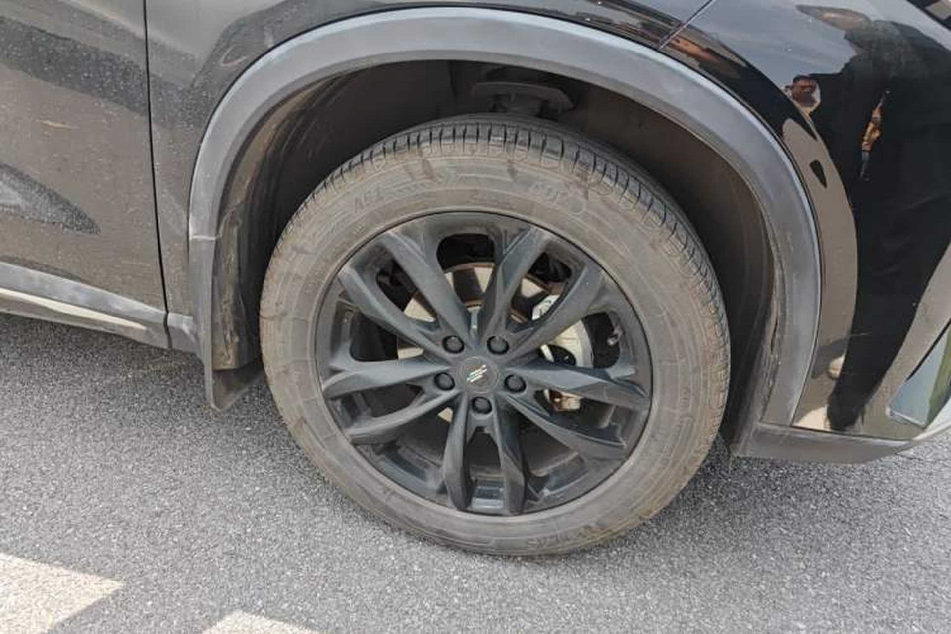 Used CHANGAN OSHAN X5 PLUS 2023 1.5T DCT Excellence Edition Right Front Wheel Hub
