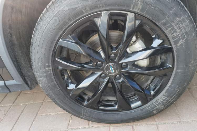 Used CHANGAN OSHAN X5 PLUS 2023 1.5T DCT Navigation Edition Right Front Wheel Hub