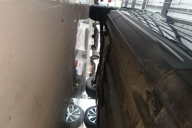 Used CHANGAN OSHAN X5 PLUS 2023 1.5T DCT Smart & Fun AI Edition Right Side Sill