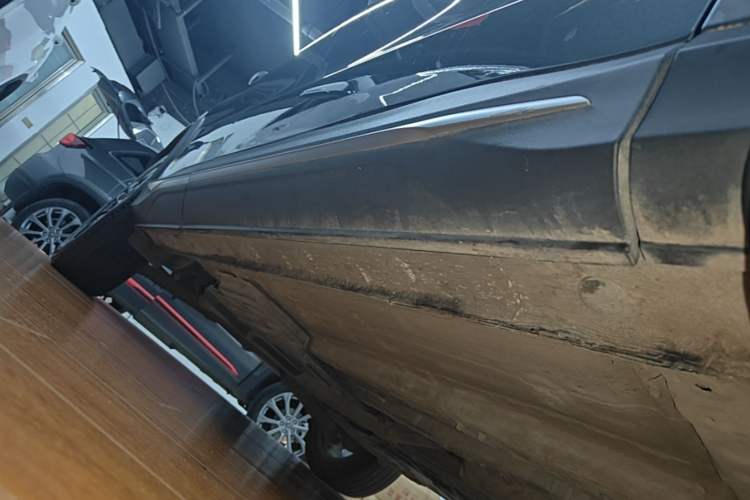 Used CHANGAN OSHAN X5 PLUS 2023 Revised 1.5T DCT Smart & Fun AI Edition Right Side Sill