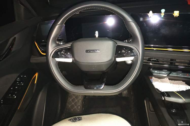Used CHANGAN OSHAN X5 PLUS 2023 1.5T DCT Excellence Edition Steering Wheel