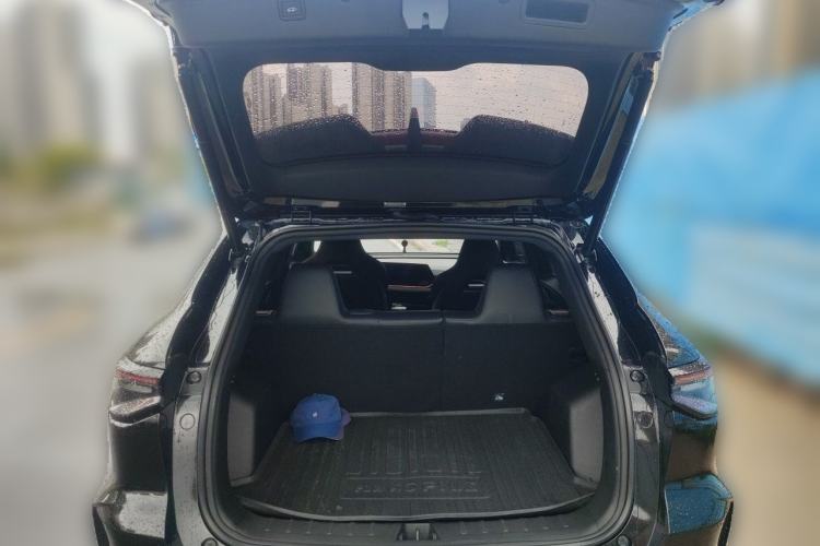 Used CHANGAN OSHAN X5 PLUS 2023 1.5T DCT Excellence Edition Trunk