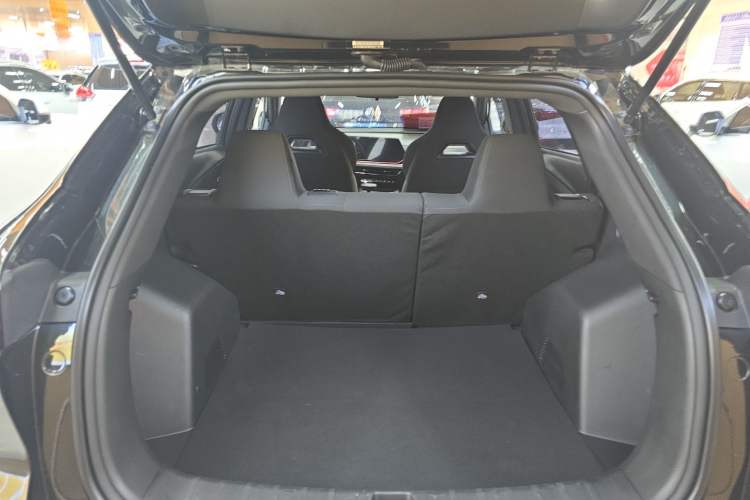 Used CHANGAN OSHAN X5 PLUS 2023 1.5T DCT Enjoyment Version Trunk