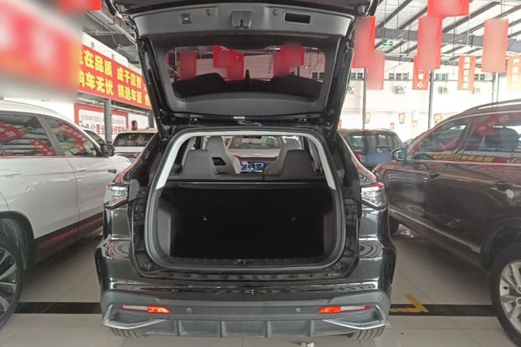 Used CHANGAN OSHAN X5 PLUS 2023 1.5T DCT Smart & Fun AI Edition Trunk
