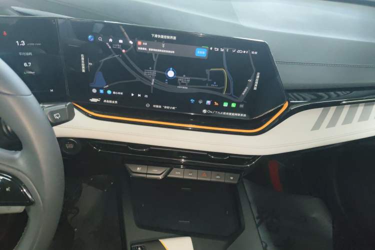 Used CHANGAN OSHAN X5 PLUS 2023 1.5T DCT Smart & Fun AI Edition Audio And AC Panel
