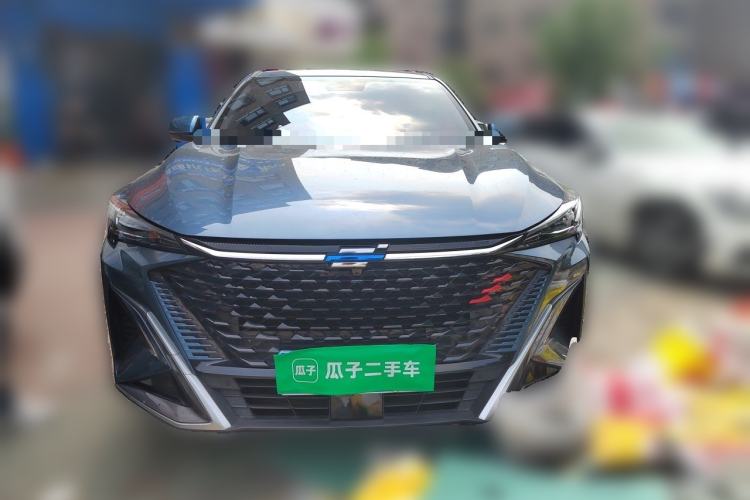 Used CHANGAN OSHAN X5 PLUS 2023 Revised Version 1.5T DCT Navigation Edition Front