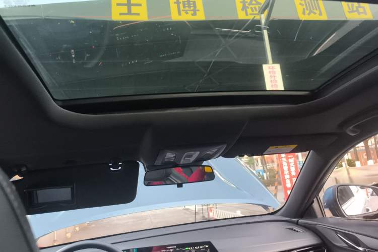 Used CHANGAN OSHAN X5 PLUS 2023 Revised 1.5T DCT Excellence Edition Headliner
