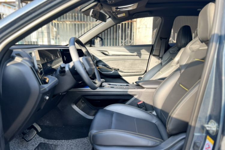 Used CHANGAN OSHAN X5 PLUS 2023 Revised 1.5T DCT Excellence Edition Interior 2