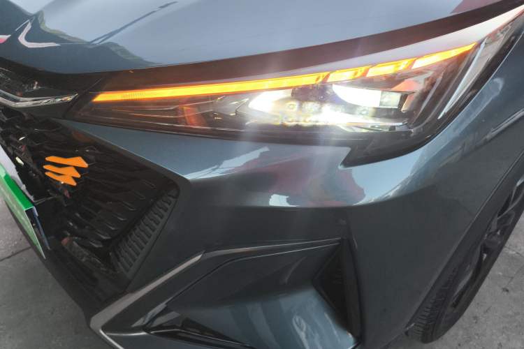 Used CHANGAN OSHAN X5 PLUS 2023 Revised 1.5T DCT Excellence Edition Left Front Headlight