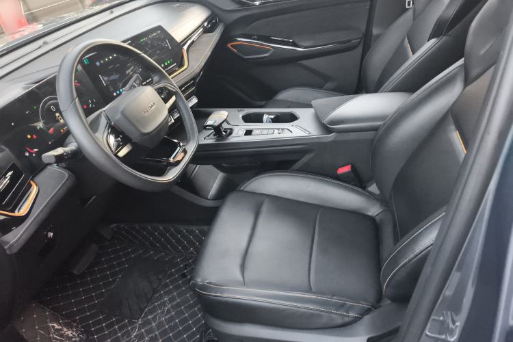 Used CHANGAN OSHAN X5 PLUS 2023 Revised 1.5T DCT Excellence Edition Left Front Seat