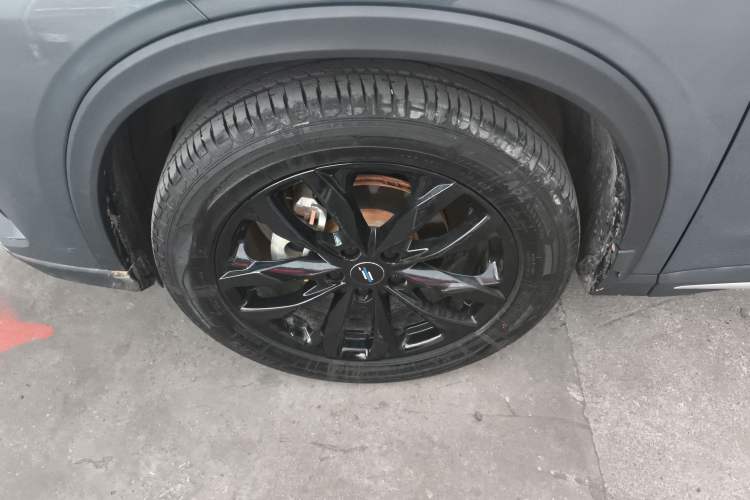 Used CHANGAN OSHAN X5 PLUS 2023 Revised 1.5T DCT Excellence Edition Left Front Wheel Hub