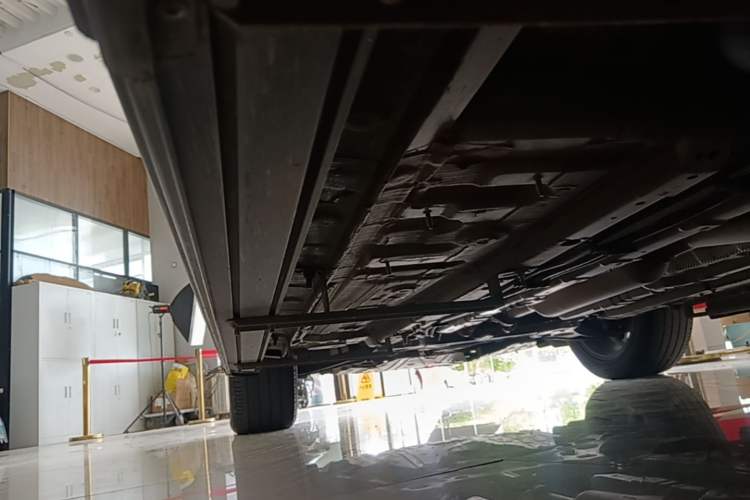 Used CHANGAN OSHAN X5 PLUS 2023 1.5T DCT Excellence Edition Left Side Sill