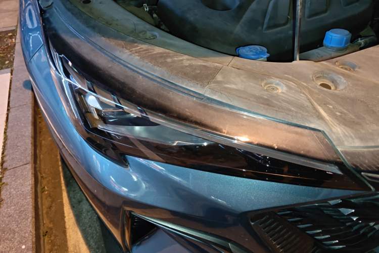 Used CHANGAN OSHAN X5 PLUS 2023 1.5T DCT Pioneer Edition Right Front Headlight