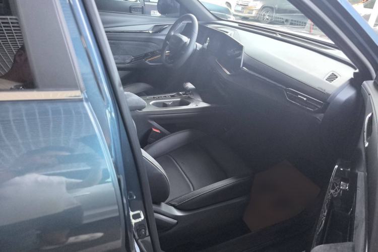 Used CHANGAN OSHAN X5 PLUS 2023 1.5T DCT Navigation Edition Right Front Seat