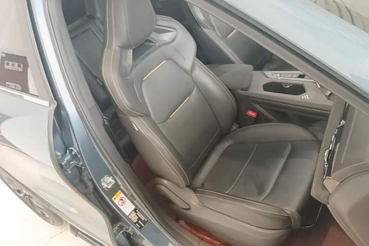 Used CHANGAN OSHAN X5 PLUS 2023 1.5T DCT Excellence Edition Right Front Seat
