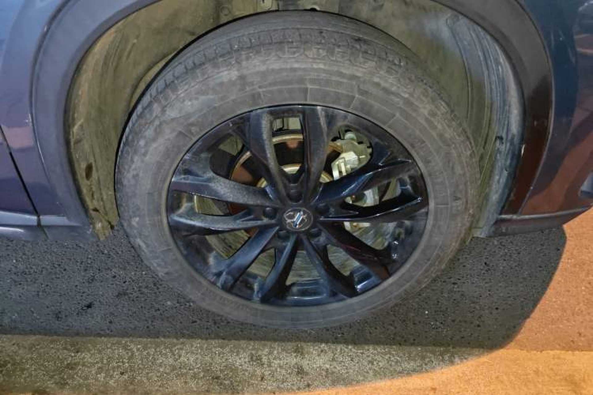 Used CHANGAN OSHAN X5 PLUS 2023 1.5T DCT Pioneer Edition Right Front Wheel Hub