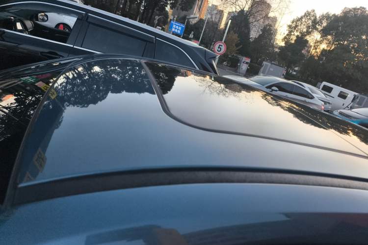 Used CHANGAN OSHAN X5 PLUS 2023 Revised 1.5T DCT Excellence Edition Roof