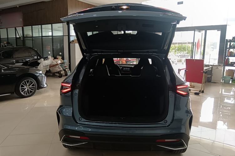Used CHANGAN OSHAN X5 PLUS 2023 1.5T DCT Excellence Edition Trunk