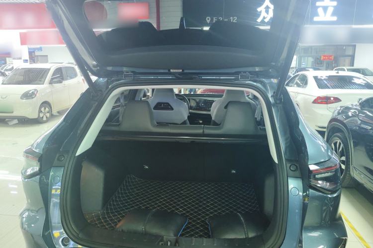 Used CHANGAN OSHAN X5 PLUS 2023 1.5T DCT Smart & Fun AI Edition Trunk