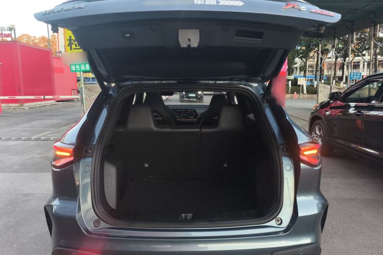Used CHANGAN OSHAN X5 PLUS 2023 Revised 1.5T DCT Excellence Edition Trunk