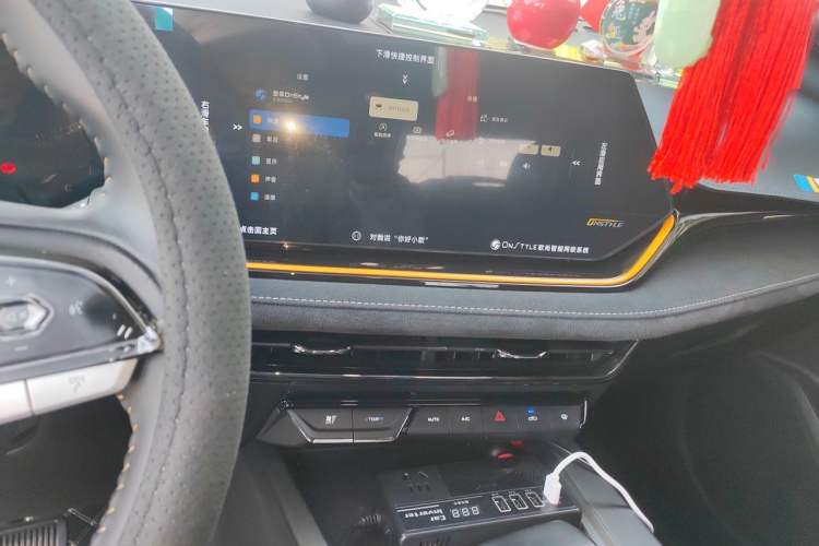 Used CHANGAN OSHAN X5 PLUS 2023 1.5T DCT Pioneer Edition Audio And AC Panel