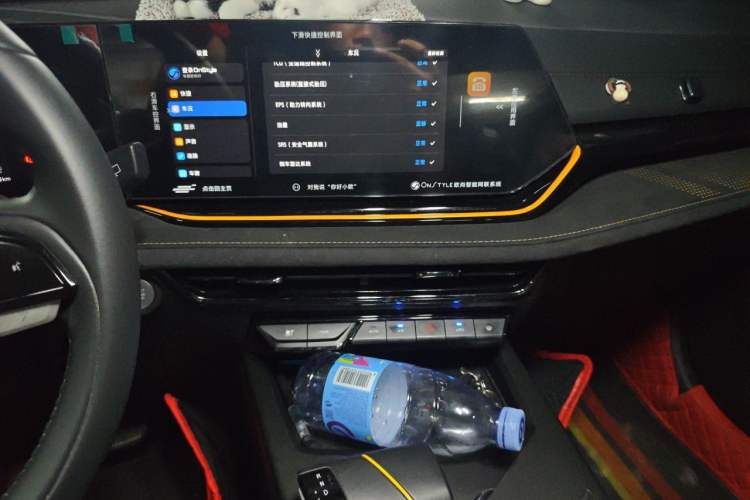 Used CHANGAN OSHAN X5 PLUS 2023 Revised 1.5T DCT Excellence Edition Audio And AC Panel