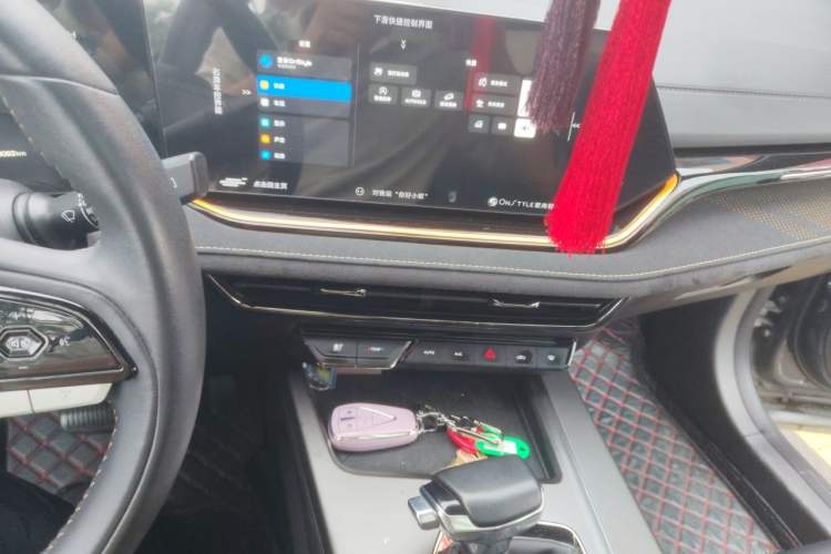 Used CHANGAN OSHAN X5 PLUS 2023 1.5T DCT Pioneer Edition Audio And AC Panel