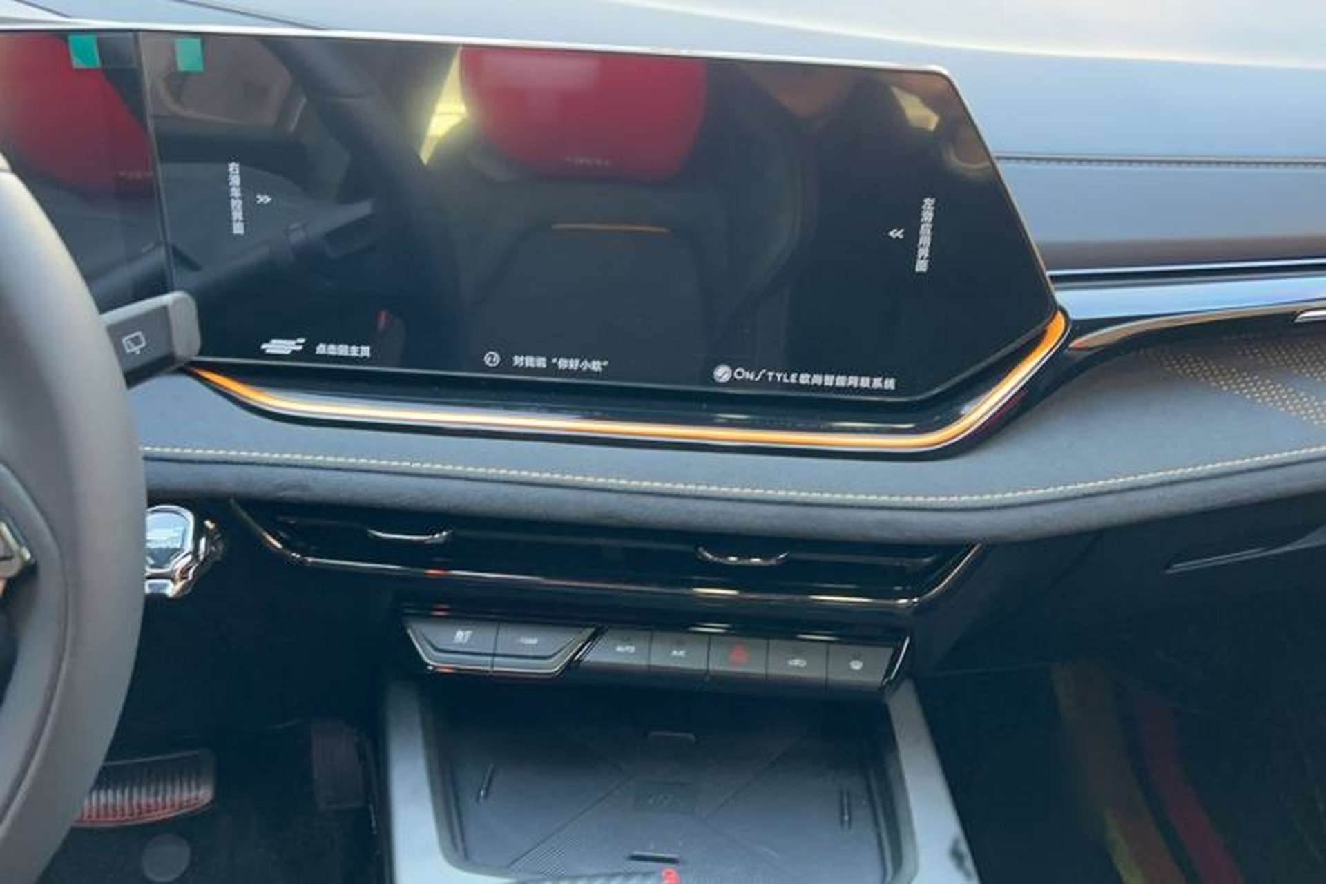 Used CHANGAN OSHAN X5 PLUS 2023 Revised 1.5T DCT Smart & Fun AI Edition Audio And AC Panel