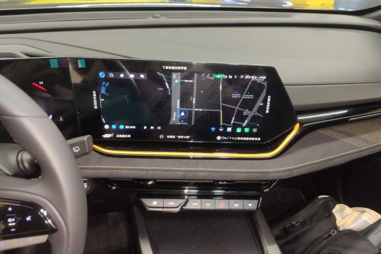 Used CHANGAN OSHAN X5 PLUS 2023 Revised 1.5T DCT Excellence Edition Audio And AC Panel