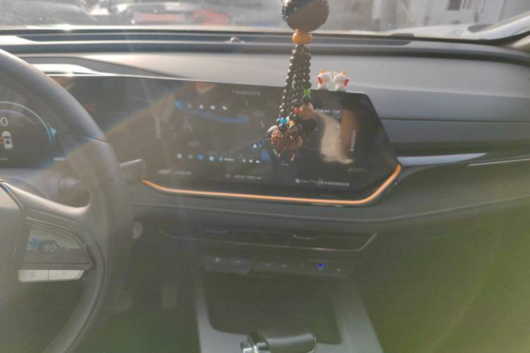 Used CHANGAN OSHAN X5 PLUS 2023 Revised 1.5T DCT Pioneer Edition Audio And AC Panel